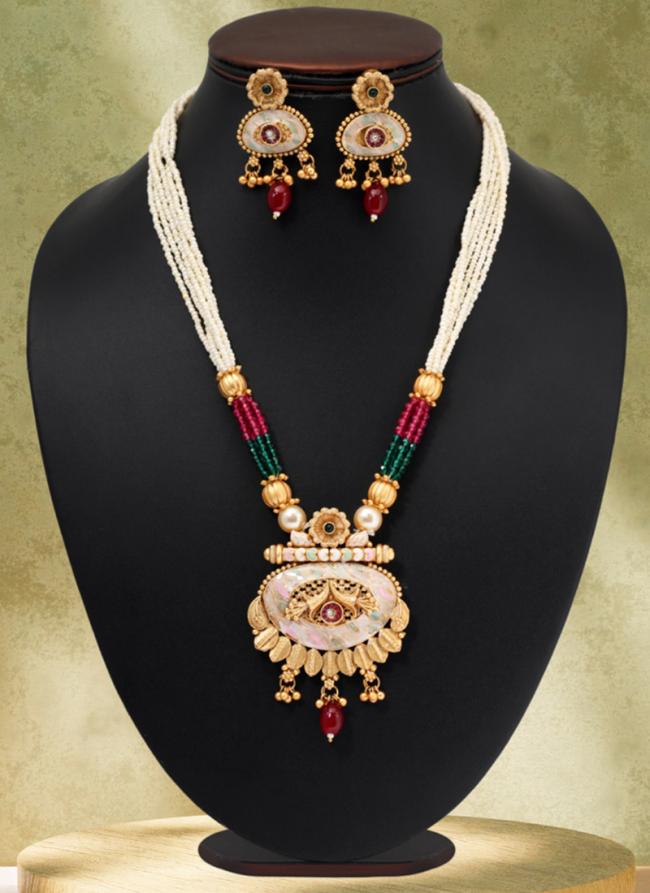   Wedding Wear  Rani Green Color Matte Gold Meenakari Necklace Set